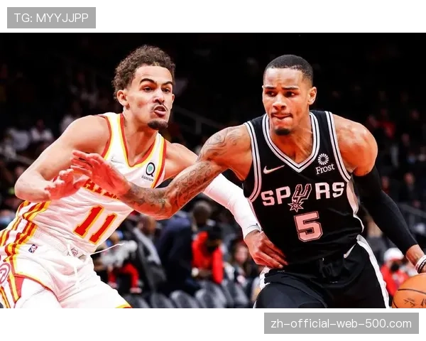 老鹰特雷杨穆雷后场组合 进攻火力与组织能力兼备